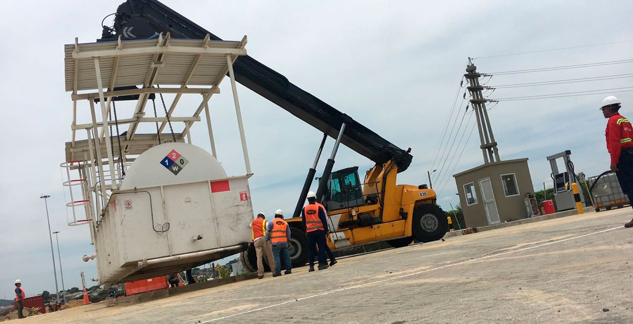 Montajes industriales de tanques de almacenamiento de combustibles en Colombia